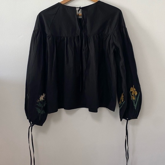 NWOT ZARA BLACK POPLIN BOHO TOP WITH FLORAL EMBROIDERED BOHO FRILLED SLEEVES - Picture 5 of 8